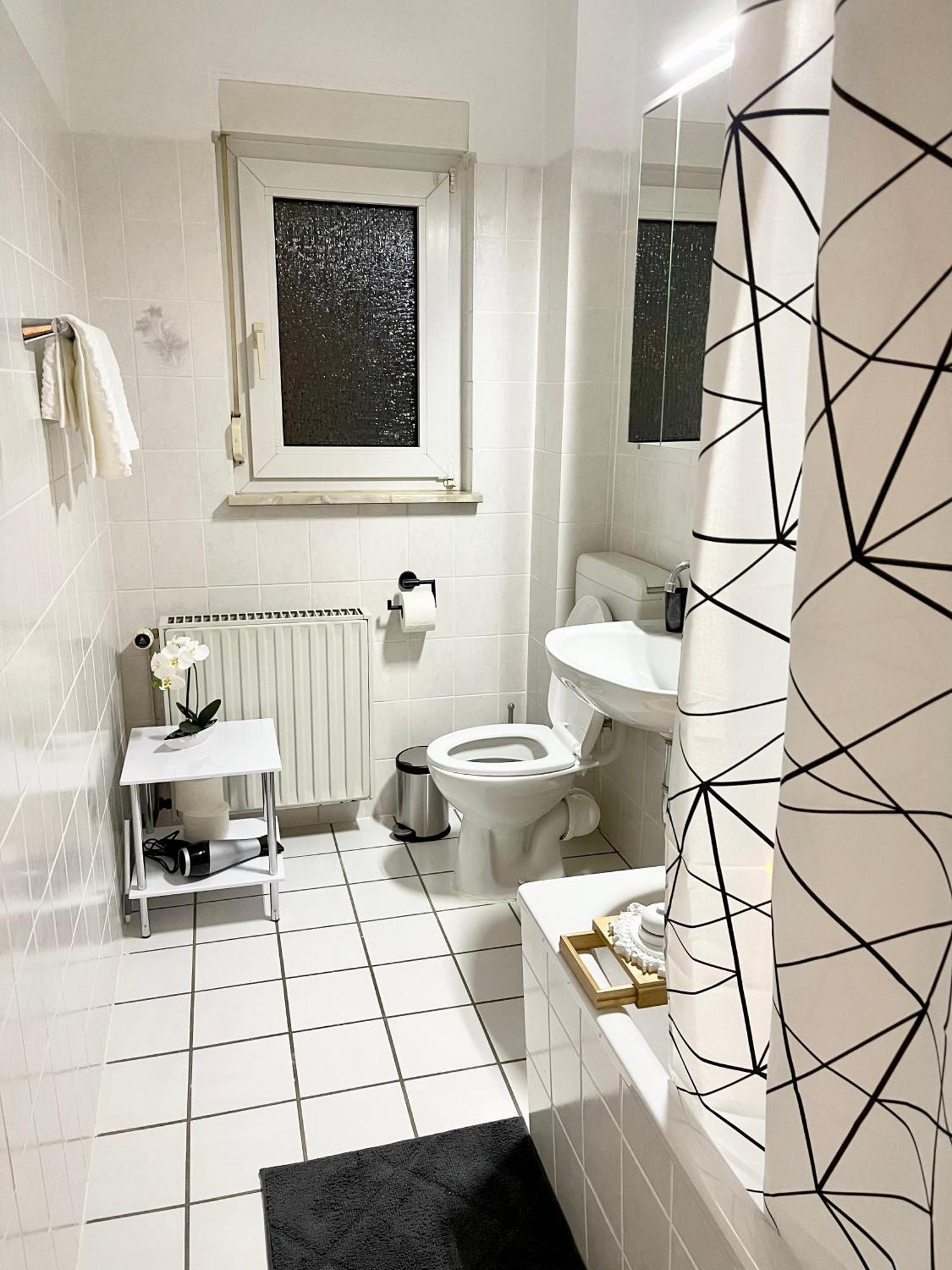 Tunnel Apartment - Nordbahntrasse, Kontaktloser Self-Check-In, Netflix وبرتال المظهر الخارجي الصورة